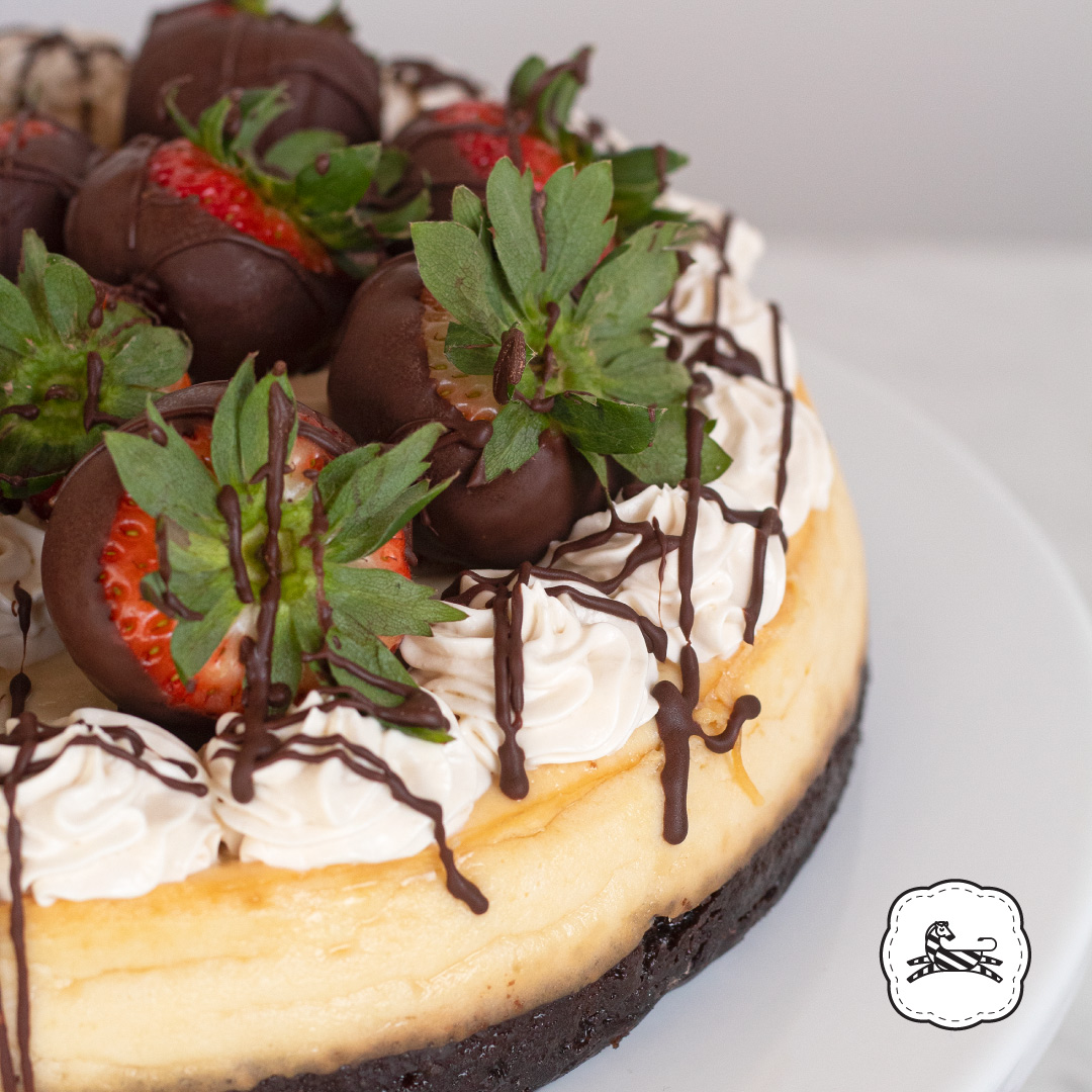 Suqiée Repostería - Cheesecakes - Brownie Cheesecake con Fresas